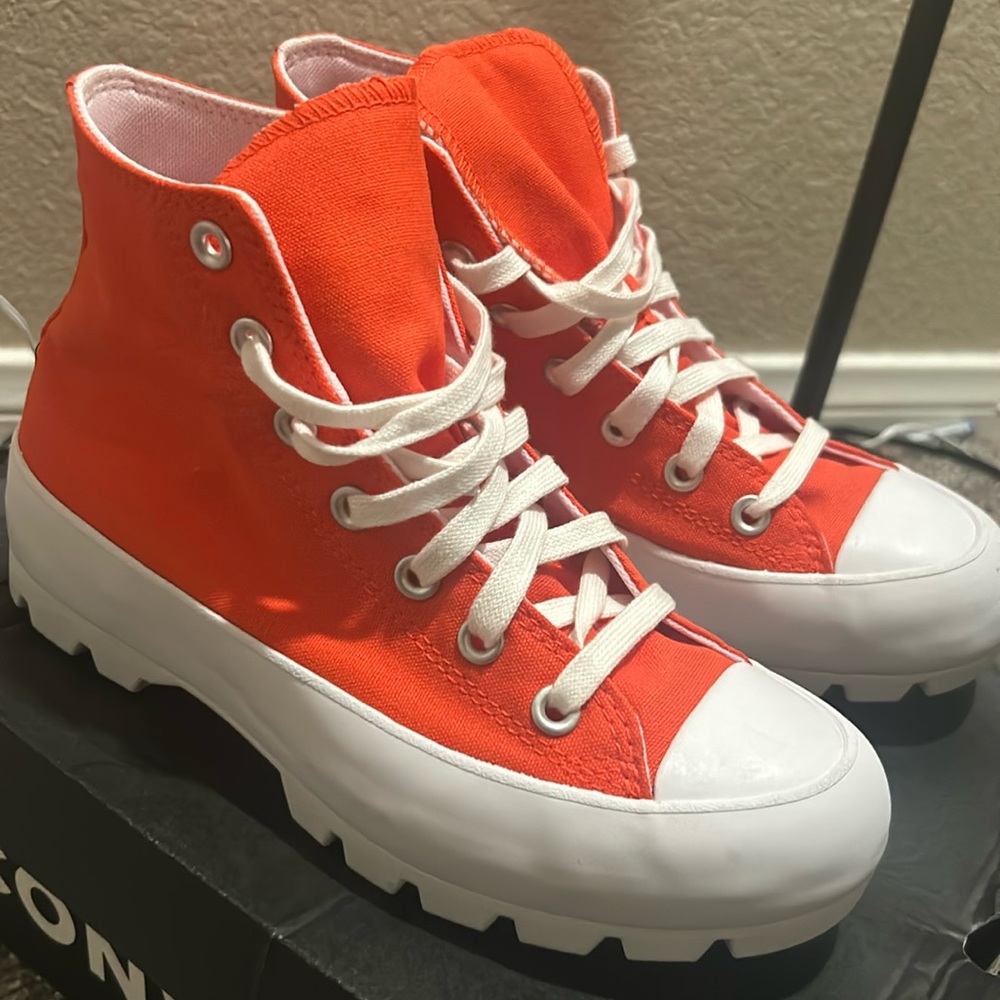 Converse All stars, size 7 in women